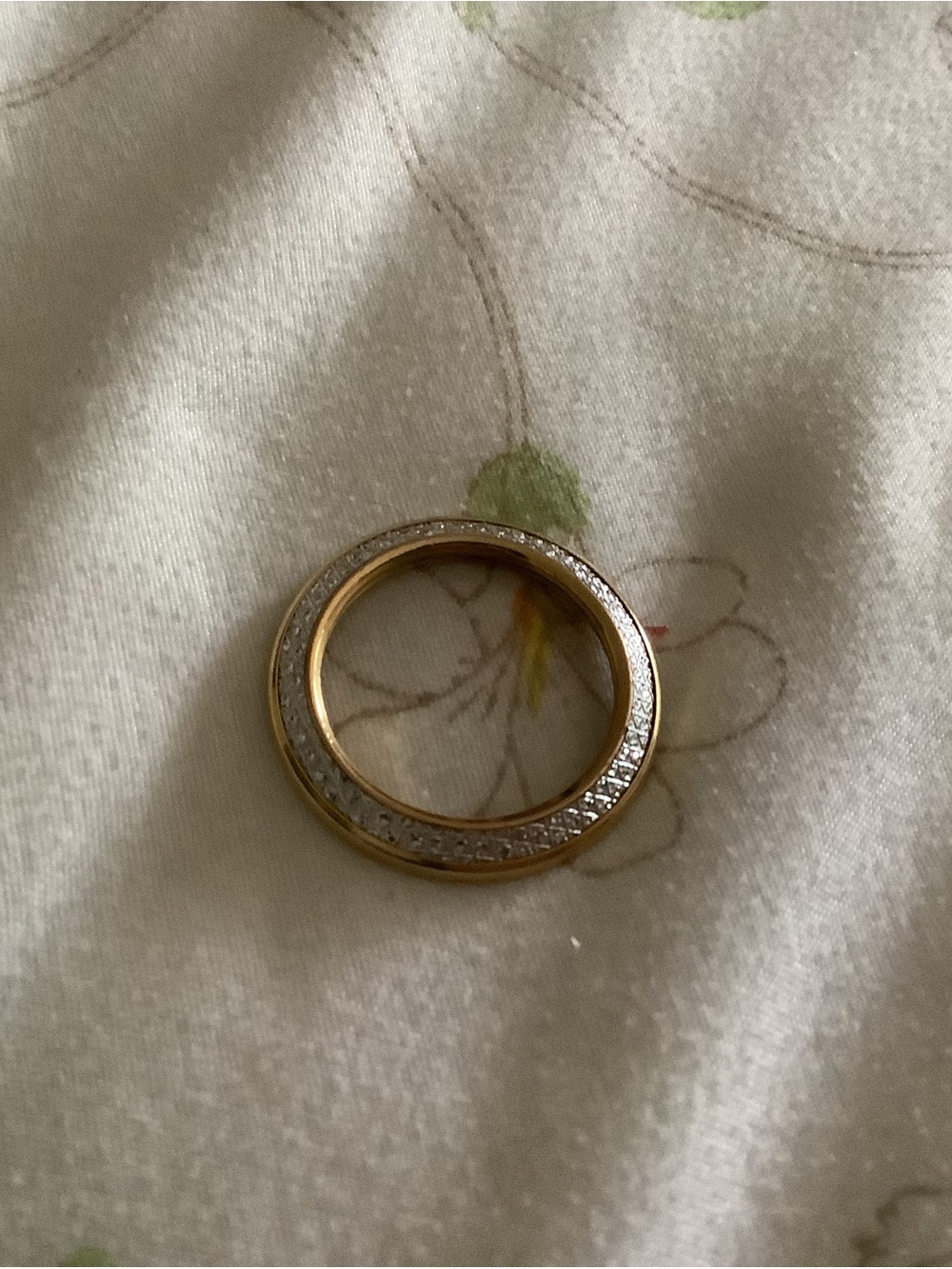HARD TO FIND GUCCI DIAMOND WATCH BEZEL - Picture 3 of 3